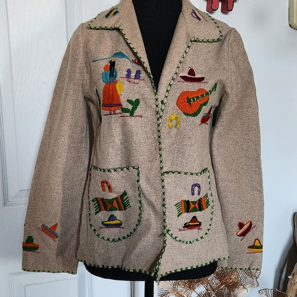 1940s 50s women's embroidered wool Mexican tourist jacket - Picture 2 of 11